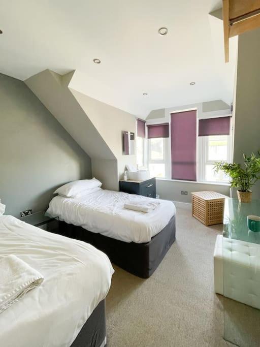 Edge14- Spacious, Stylish And Near The Beach! Holiday home Newquay (Cornwall)