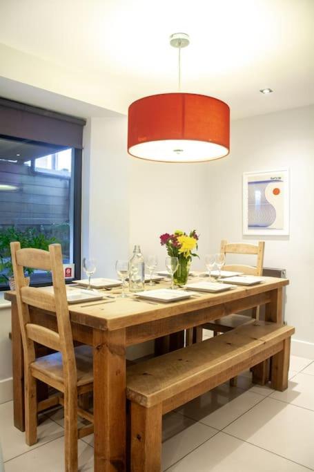 Edge14- Spacious, Stylish And Near The Beach! *